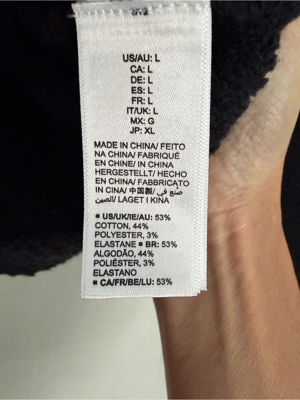 The Drop Black Gold-Button Cropped Cardigan - Picture 4 of 4